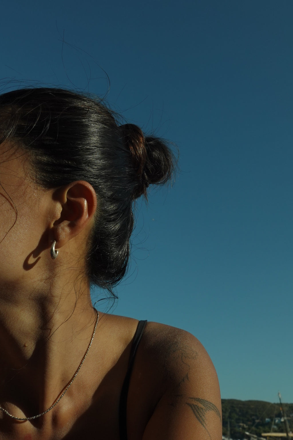 hi, i'm cali earrings