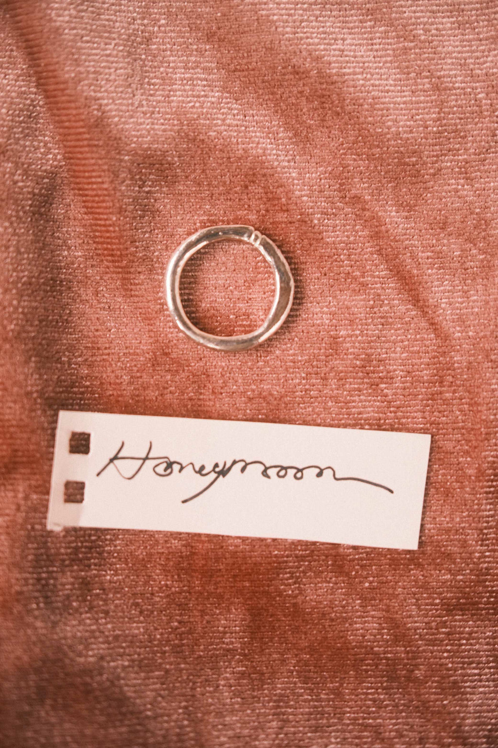 Honeymoon ring