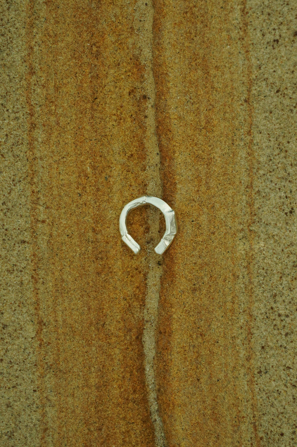 Lily ear cuff