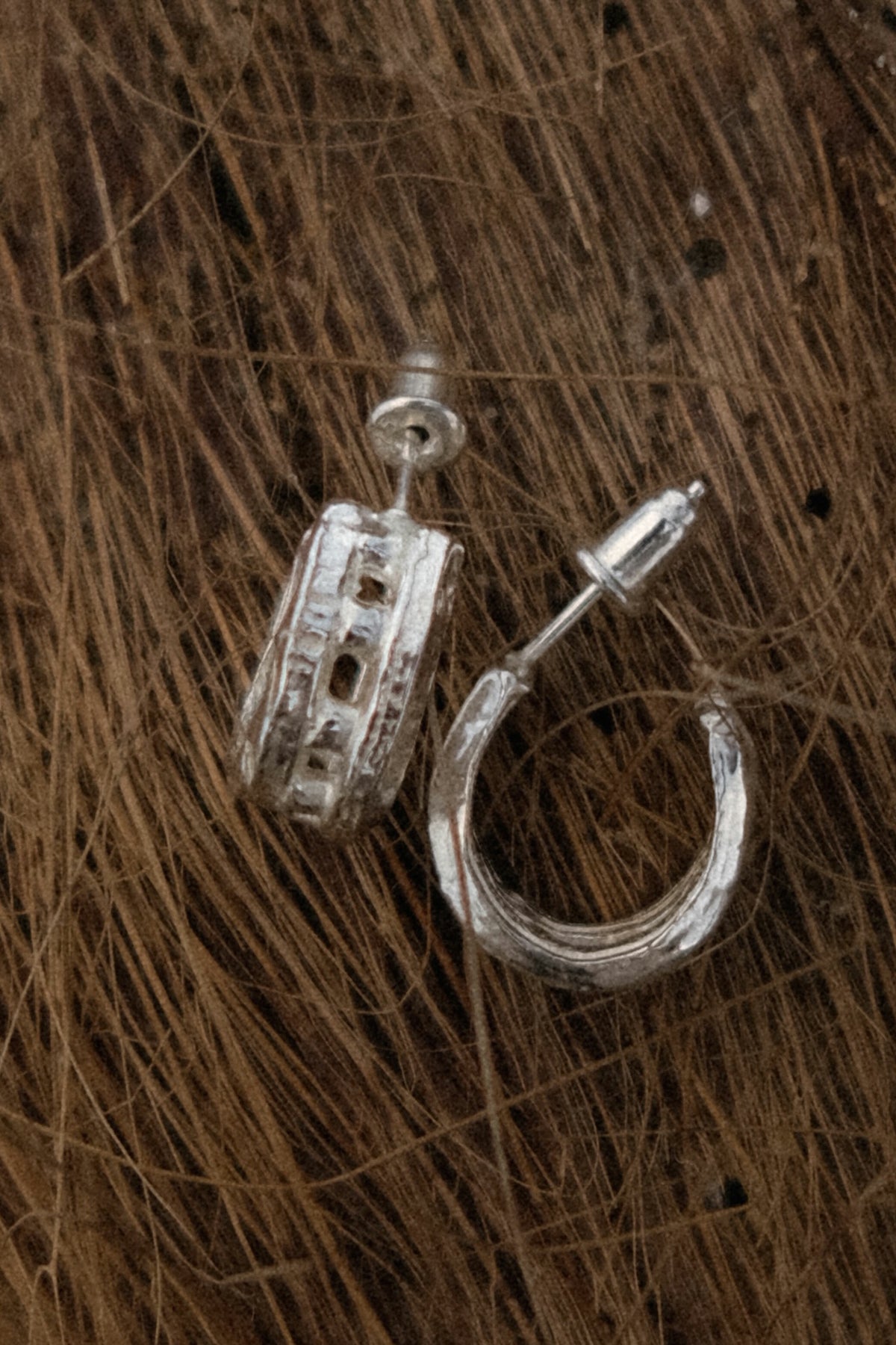 loosey earrings, mini