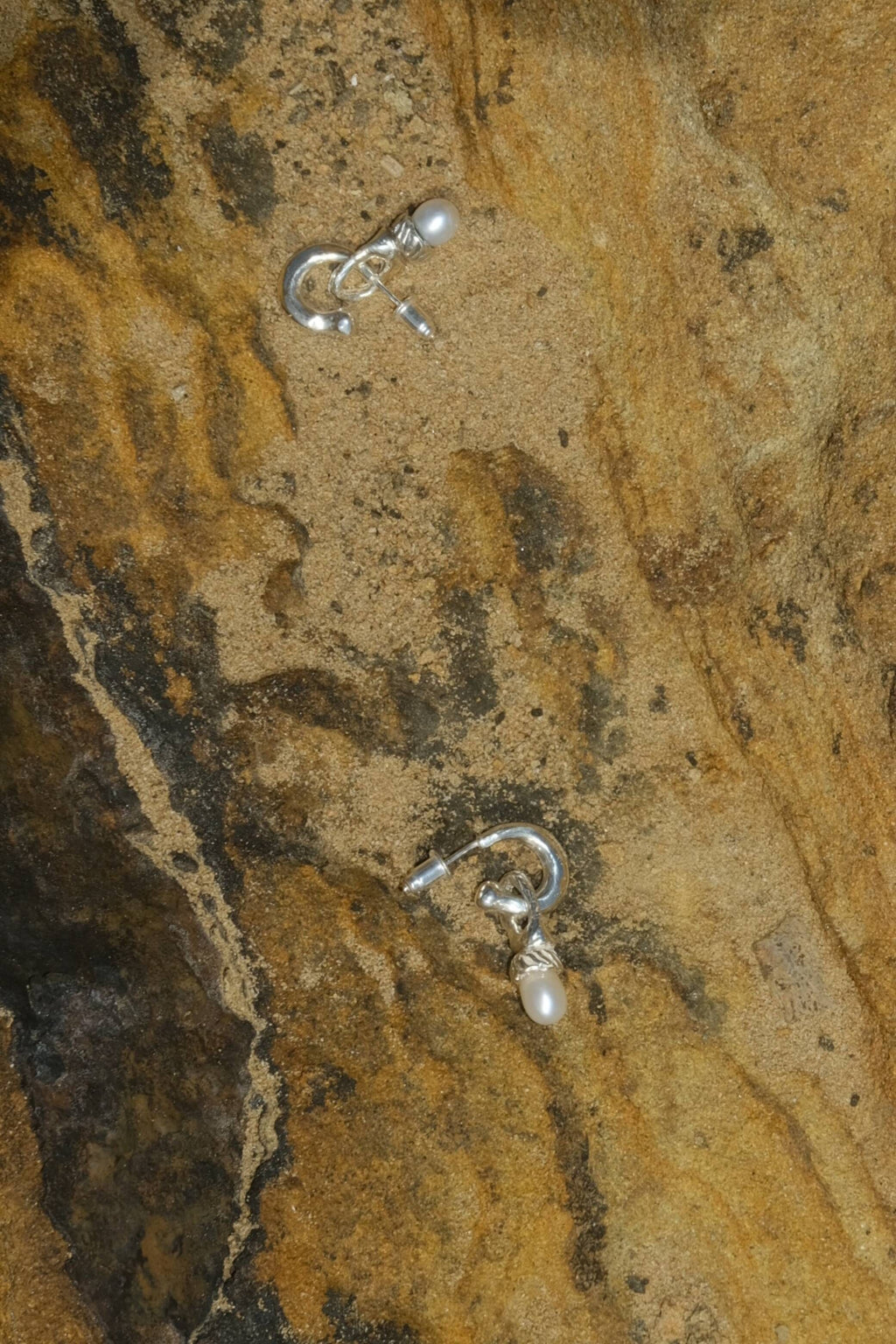 poco earrings