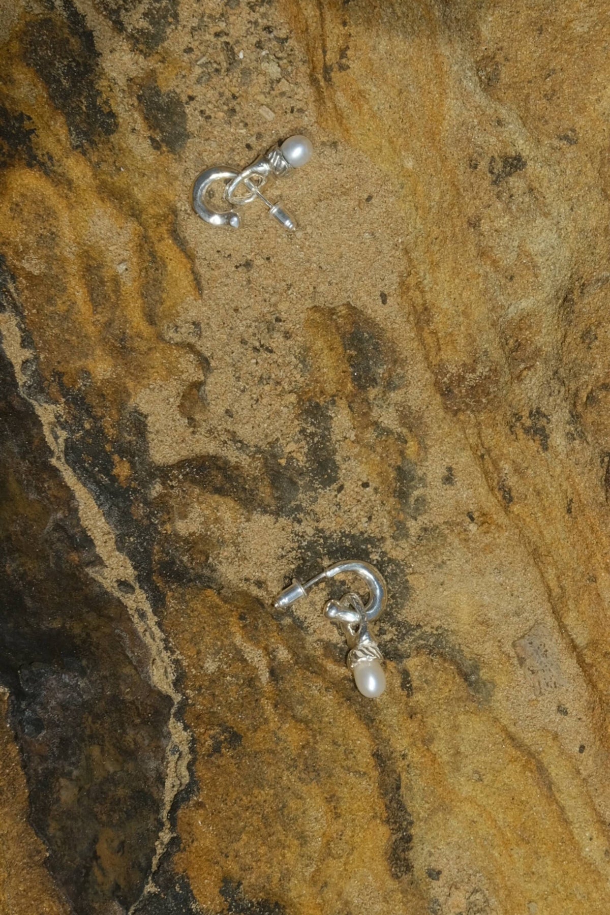 poco earrings