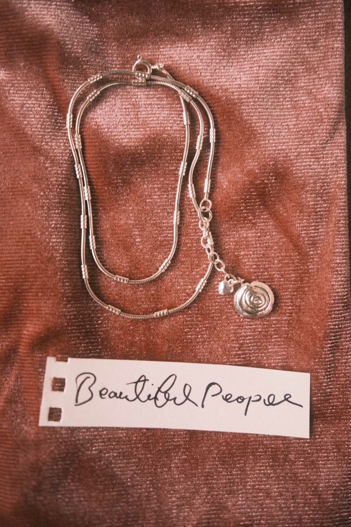 Beautiful people necklace