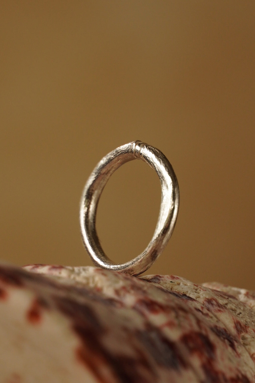 Honeymoon ring