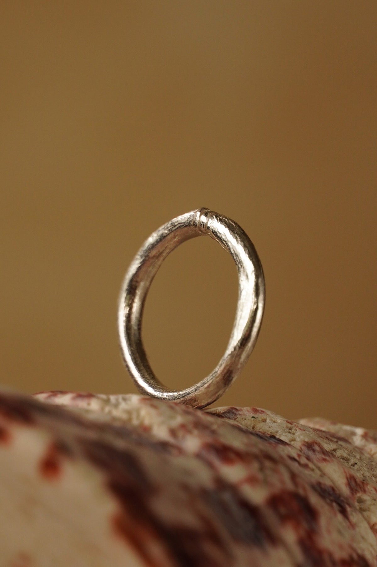 Honeymoon ring