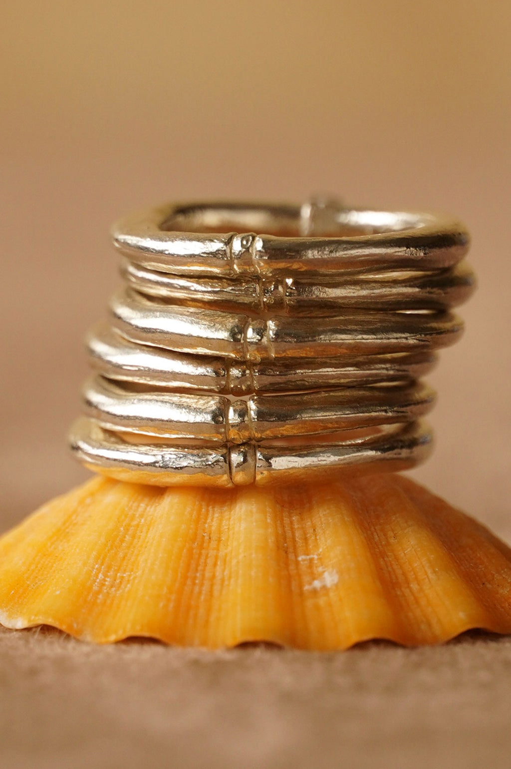 Honeymoon ring